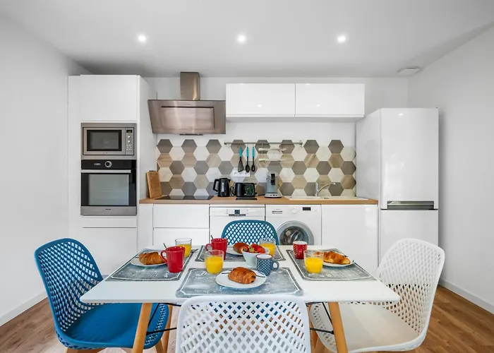 Blanche Μεντόν